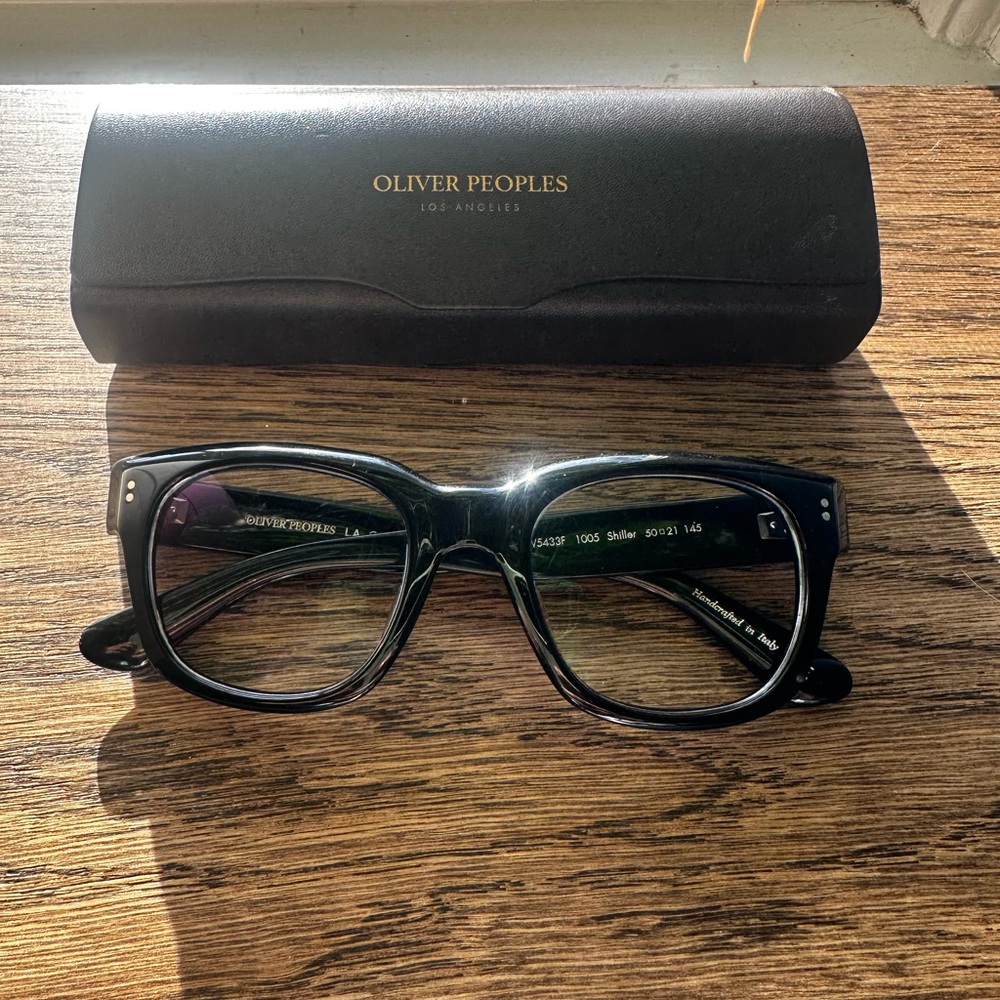 Oliver Peoples “Shiller” in Black